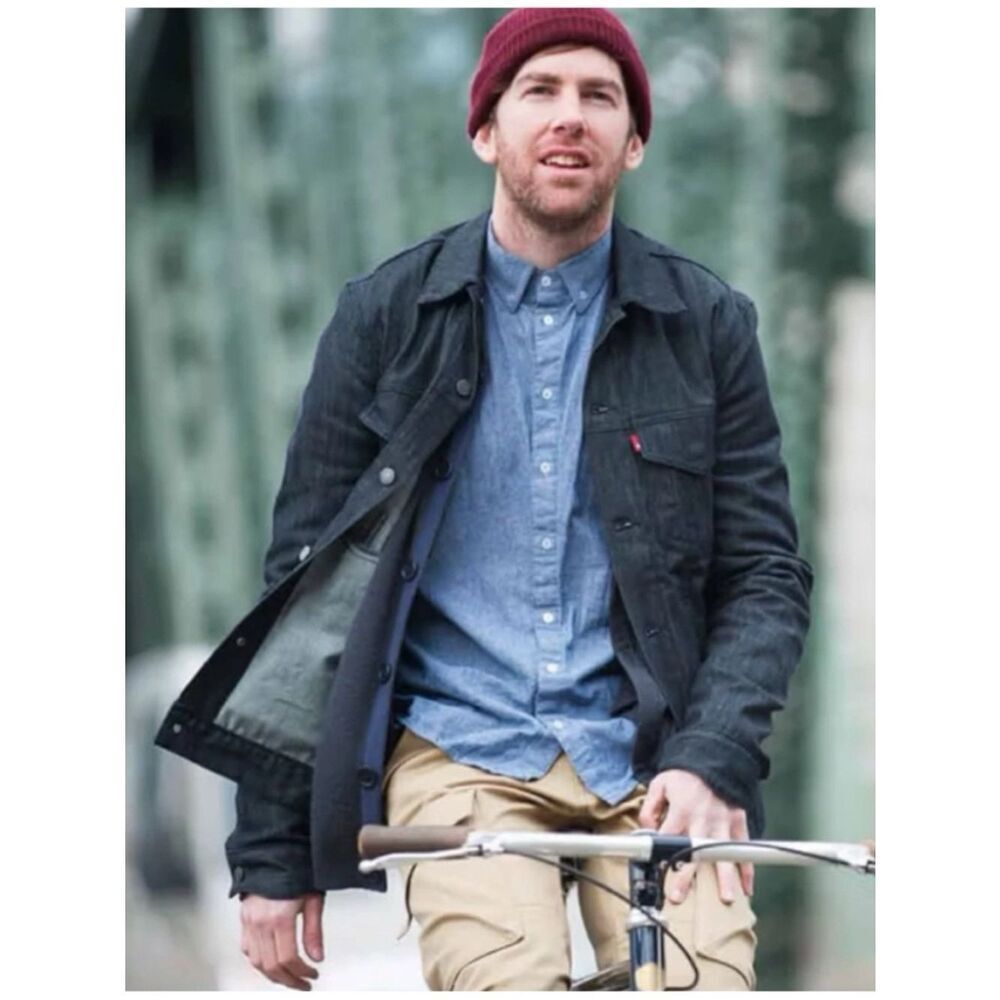 Rare ~Levi Strauss 2012 Commuter Trucker Jacket in Dark Wash ~ Size M ~ NWT